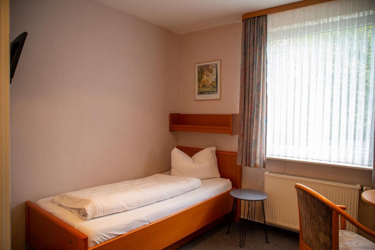 Hotel Waldfrieden Эммельсхаузен Экстерьер фото